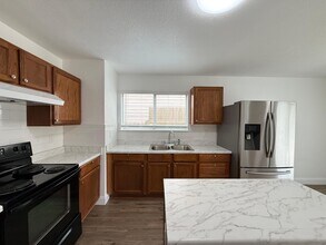 2307 Mission View in San Antonio, TX - Foto de edificio - Building Photo