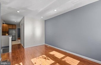 1911 72nd Ave in Philadelphia, PA - Building Photo - Building Photo