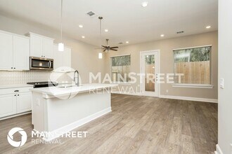 5117 Royal Heath Dr in Houston, TX - Building Photo - Building Photo