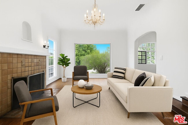 property at 2132 Cove Ave