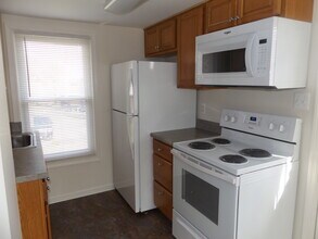 766 Central Ave in Sykesville, MD - Foto de edificio - Building Photo