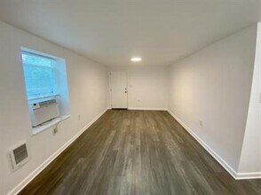 1131 Queen St N in St. Petersburg, FL - Building Photo - Building Photo