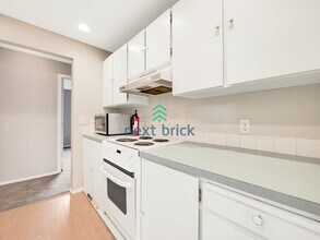 1609 149th Pl SE in Bellevue, WA - Building Photo - Building Photo