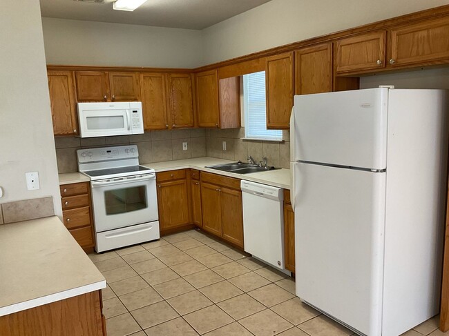 800-804-804 Quarter Horse Trail in Waco, TX - Building Photo - Building Photo