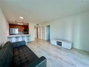 1550 Brickell Ave in Miami, FL - Building Photo - Building Photo