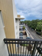 2647 NW 25th Ave in Miami, FL - Building Photo - Building Photo