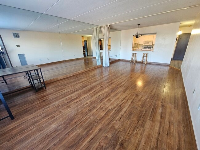 1550 Worcester Rd, Unit 414 in Framingham, MA - Building Photo - Building Photo