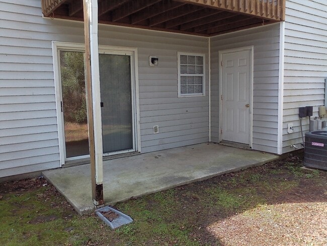 45 Mare Ct in Havelock, NC - Building Photo - Building Photo
