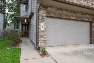 18 Whitekirk Pl in Magnolia, TX - Building Photo - Building Photo