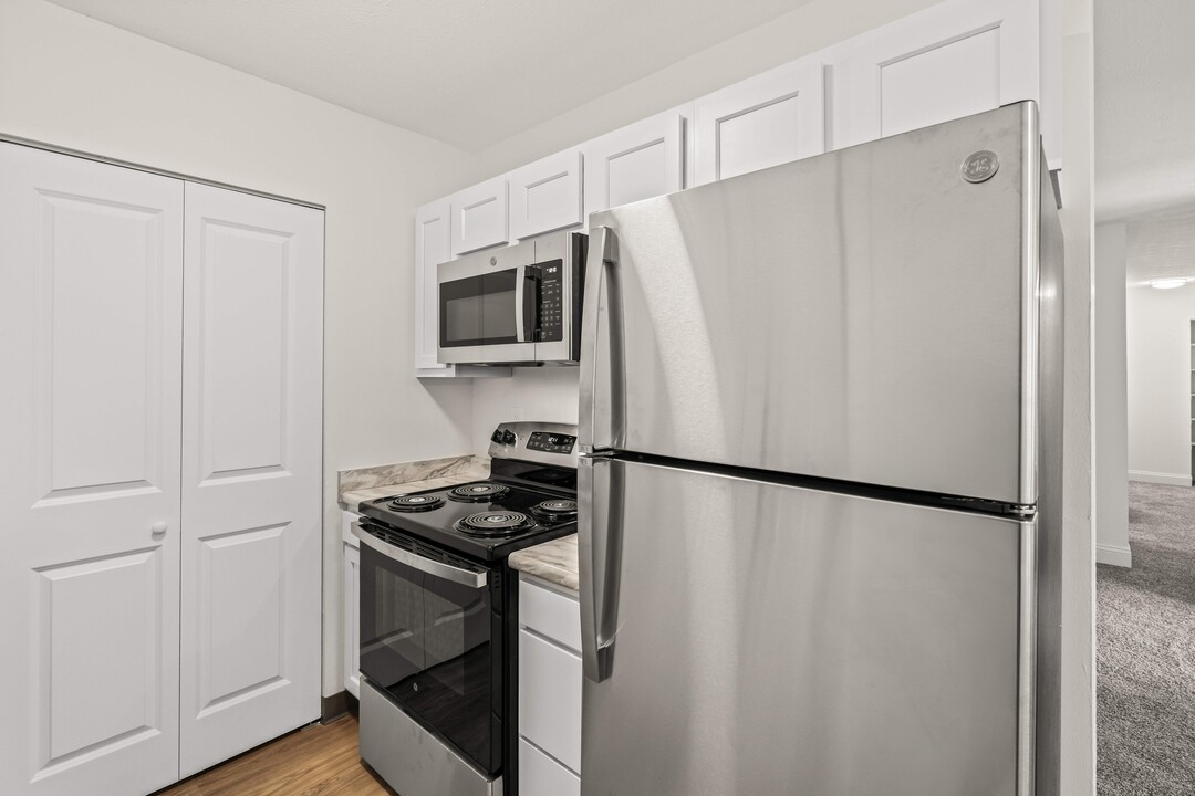 Prime at Laurel Springs Apartments in Fairborn, OH - Building Photo
