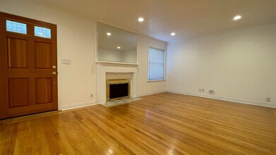 1210 Santa Paula Ave in San Jose, CA - Building Photo - Building Photo