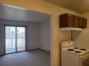 Green Apartments in Fargo, ND - Foto de edificio - Building Photo