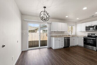 14410 E Heroy Ln in Spokane Valley, WA - Building Photo - Building Photo