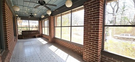 1789 Thompson Ave in East Point, GA - Building Photo - Building Photo