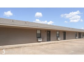 3513 Race St in Jonesboro, AR - Building Photo