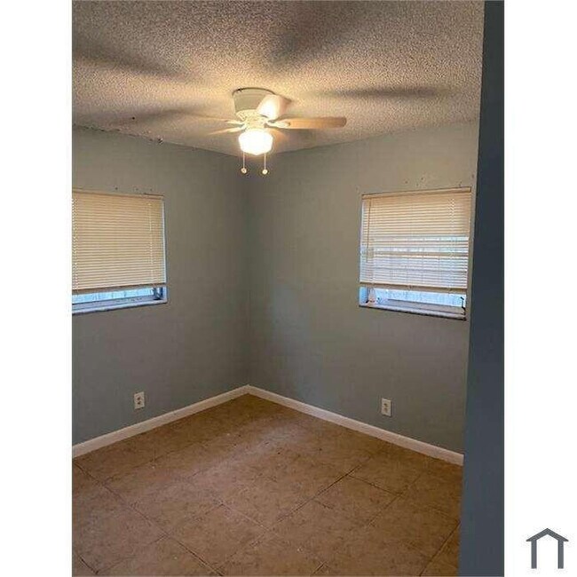 3370 NW 8th Pl in Fort Lauderdale, FL - Building Photo - Building Photo