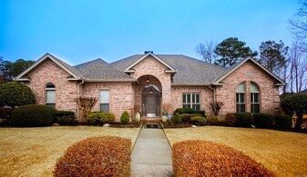 2601 Sweetgrass Dr in Little Rock, AR - Building Photo