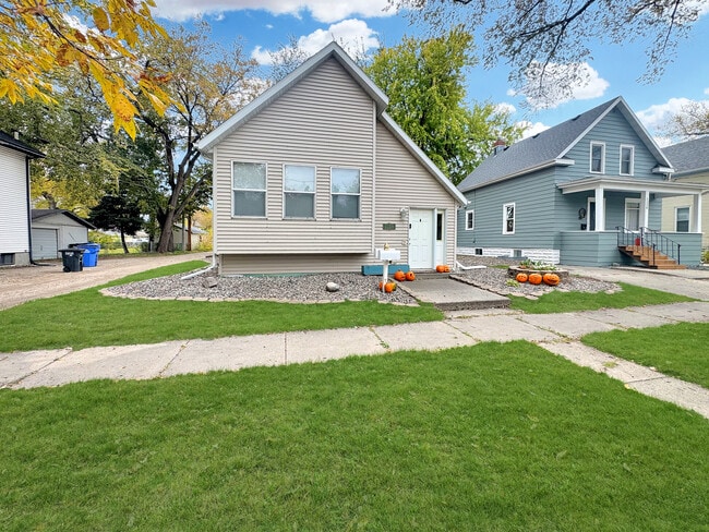 property at 1118 9th Ave N