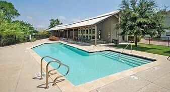 1201 Grove Blvd in Austin, TX - Building Photo