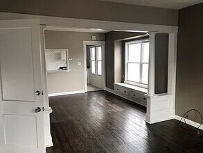 3870 W 19th St in Cleveland, OH - Building Photo - Building Photo