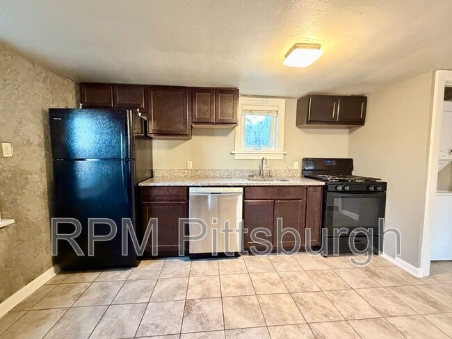 19 Kosciusko Way in Pittsburgh, PA - Building Photo - Building Photo