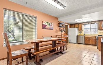 461 Hoopa Circle in Chico, CA - Building Photo - Building Photo