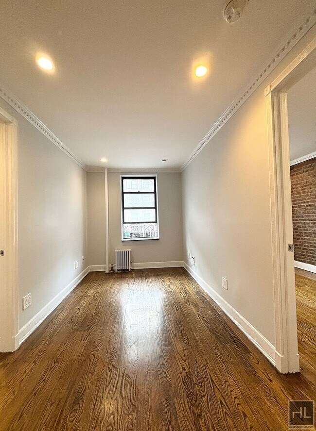 218 Avenue A