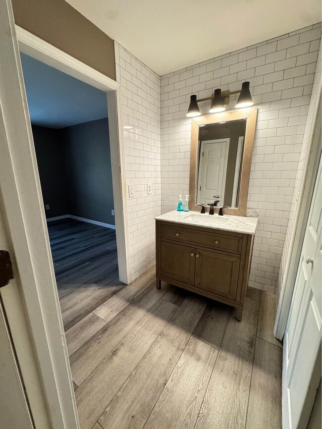 property at 601 Abingdon Way