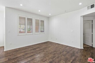 360 W Ave 26 in Los Angeles, CA - Building Photo - Building Photo
