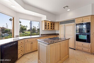 10401 N 100th St in Scottsdale, AZ - Building Photo - Building Photo