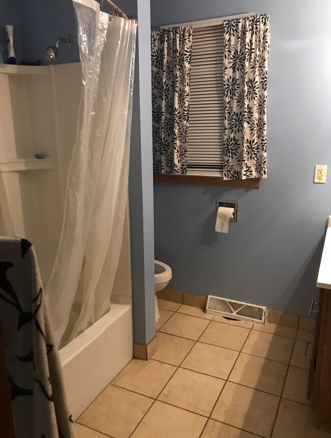 property at 3772 S Afton Rd