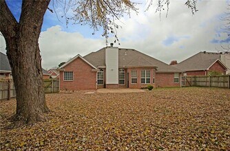 5304 S 44th St in Rogers, AR - Building Photo - Building Photo