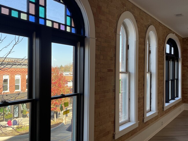 516 Phoenix St in South Haven, MI - Foto de edificio - Building Photo