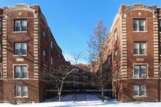 125-133 Clyde Ave in Evanston, IL - Building Photo - Building Photo