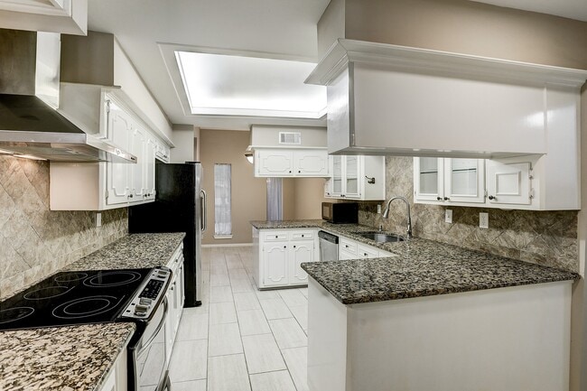 property at 15010 Kimberley Ct