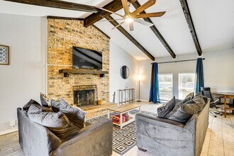 4626 Trailwood Dr in Wichita Falls, TX - Building Photo - Building Photo