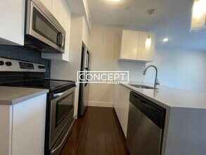 659 Massachusetts Ave, Unit 7 in Boston, MA - Foto de edificio - Building Photo