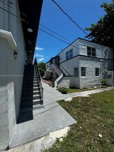 602 SW 13th Ave in Miami, FL - Building Photo - Building Photo