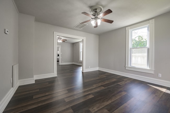 844 S Kickapoo Ave in Springfield, MO - Building Photo - Building Photo