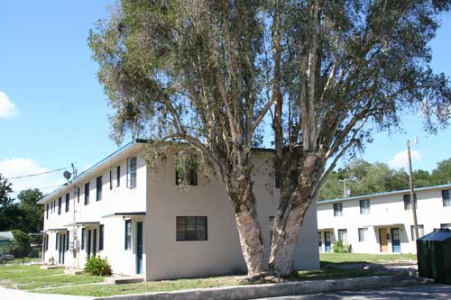 Lincoln Square Apartments in Lakeland, FL - Foto de edificio - Building Photo