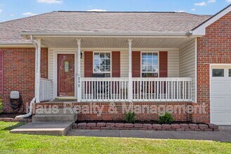 1898 Sydney Louise Dr in Clarksville, TN - Building Photo - Building Photo