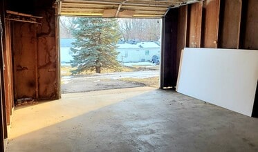 226 Madison St in Waterloo, IA - Building Photo - Building Photo