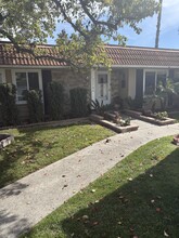 23586 Los Grandes St, Unit Aliso Viejo in Aliso Viejo, CA - Foto de edificio - Building Photo