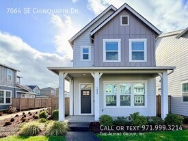 7064 SE Chinquapin Dr in Hillsboro, OR - Building Photo