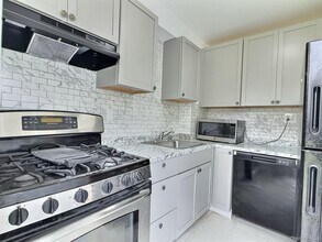 46 N Gilmore Blvd in Wappingers Falls, NY - Building Photo - Building Photo