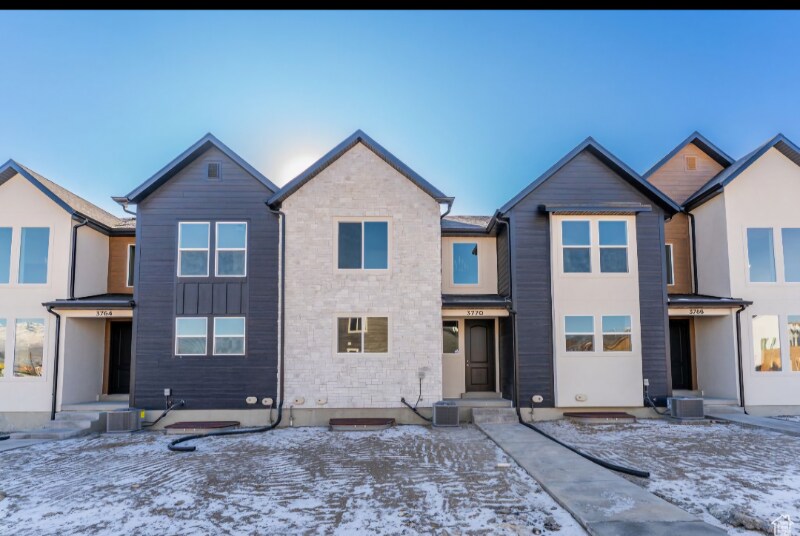 3770 970 N in Lehi, UT - Building Photo