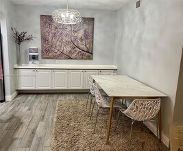 100 SE 6th Ave in Pompano Beach, FL - Building Photo - Building Photo