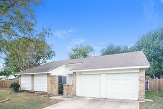 16751 Dew Drop Ln in Houston, TX - Building Photo - Building Photo