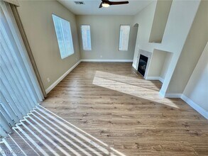 10992 Scotch Rose St in Henderson, NV - Building Photo - Building Photo