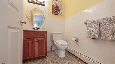 10 N Adams Ave, Unit 3 in Margate City, NJ - Building Photo - Building Photo